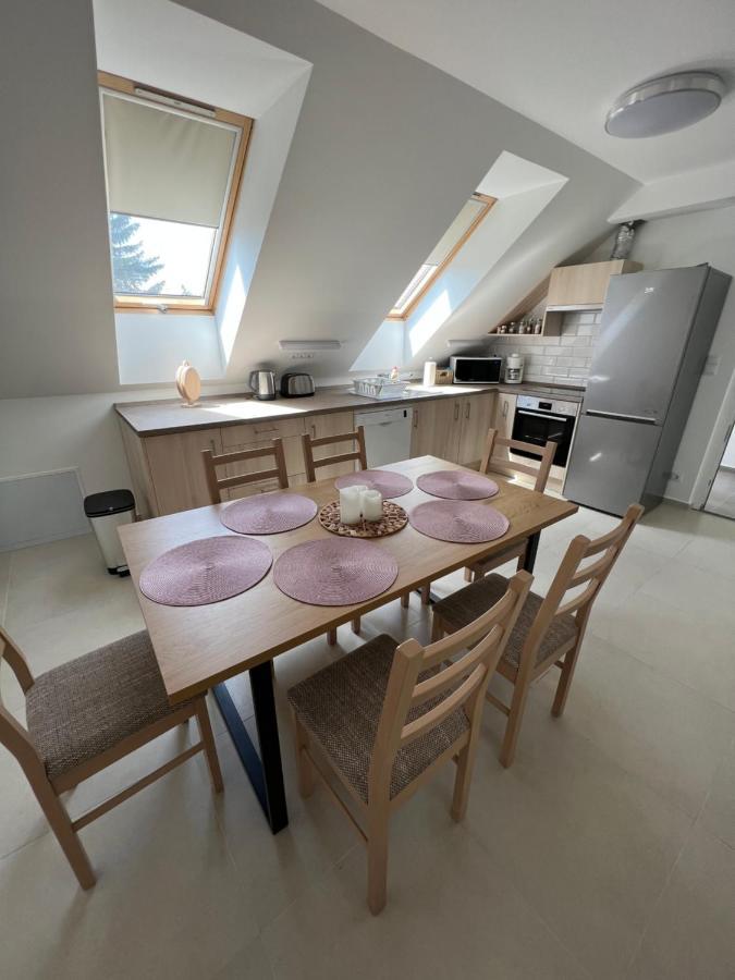 Janhaz Apartman Revfueloep エクステリア 写真